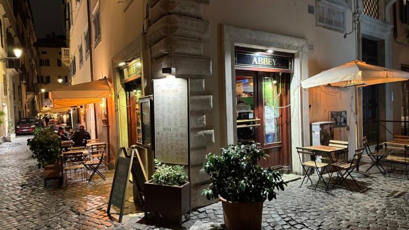 Best Sports Bars in Roma - Abbey Theatre Irish Pub