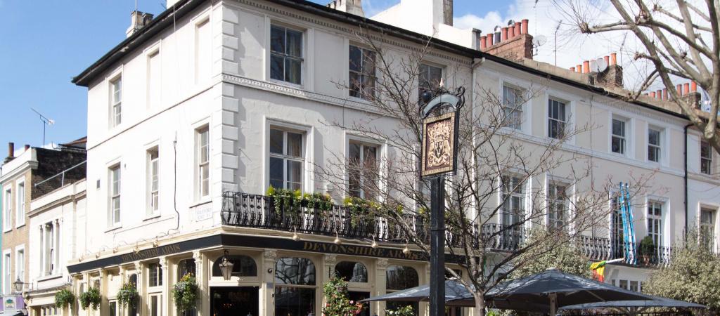 Best Sports Bars in LONDON - Devonshire Arms