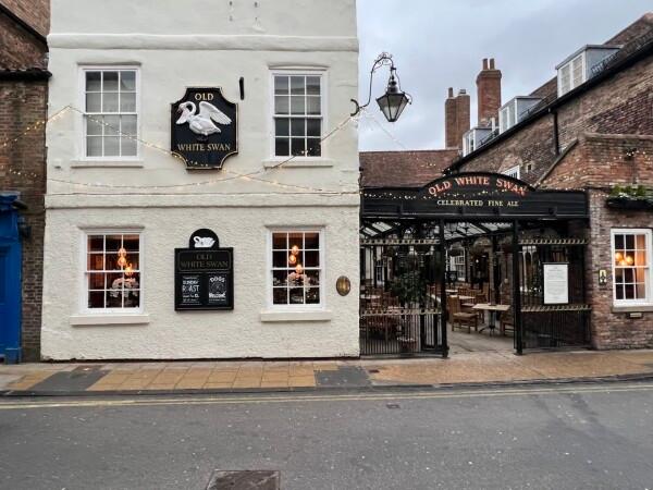 Best Sports Bars in YORK - Old White Swan