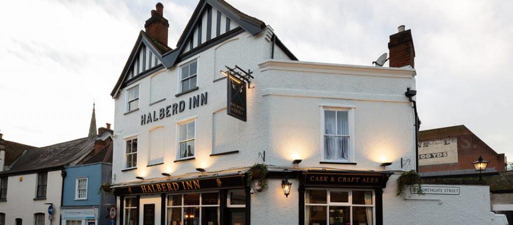 Best Sports Bars in Ipswich - The Halberd Inn
