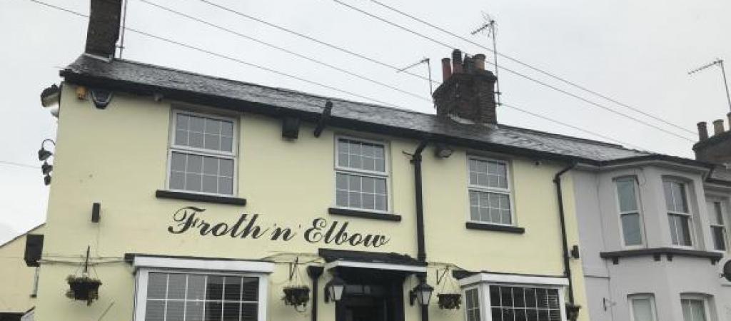 Best Sports Bars in Dunstable - The Froth & Elbow
