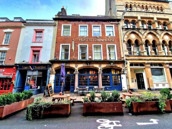 Best Sports Bars in Bristol - Hort's Townhouse