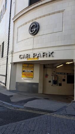 Best Sports Bars in Brighton - Pier Nine Brighton by Grosvenor Casinos