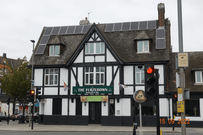 Best Sports Bars in Streatham - The Furzedown