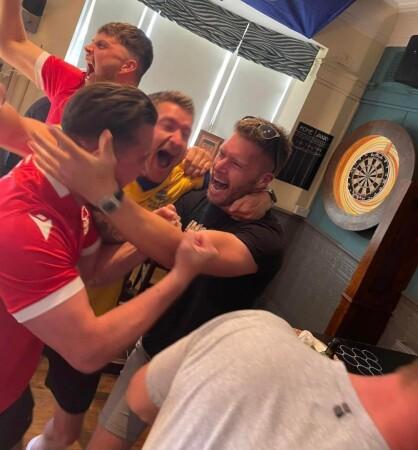 Best Sports Bars in Mansfield - Oak Tree (Mansfield)