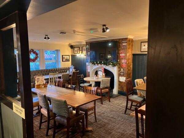 Best Sports Bars in Lincoln - Nosey Parker (Lincoln)