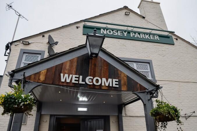 Best Sports Bars in Lincoln - Nosey Parker (Lincoln)