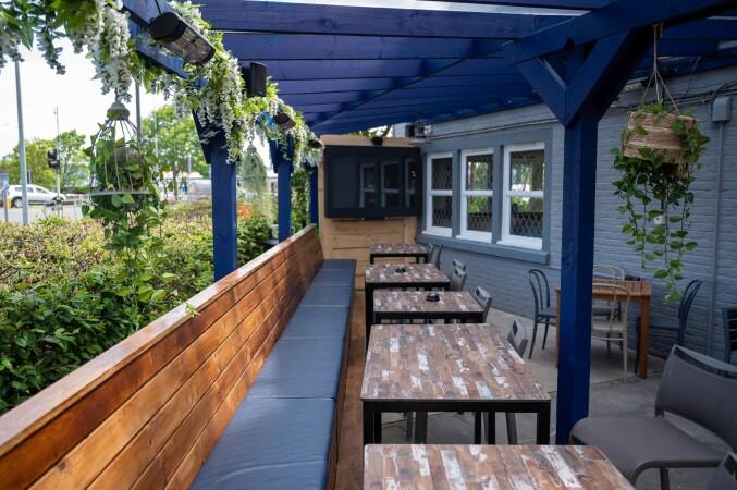 Best Sports Bars in Lincoln - Nosey Parker (Lincoln)