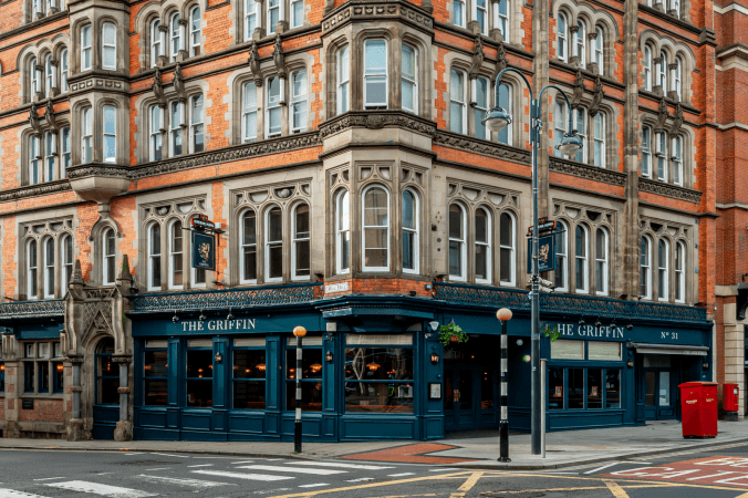 Best Sports Bars in Leeds - Griffin (Leeds)