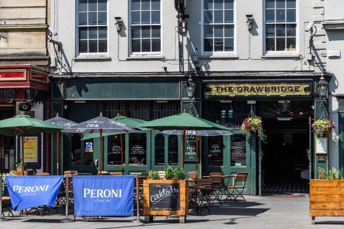 Best Sports Bars in Bristol - Drawbridge (Bristol)