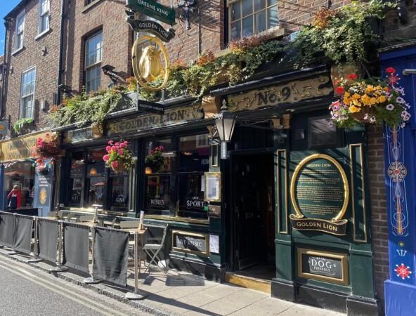 Best Sports Bars in York - Golden Lion (York)