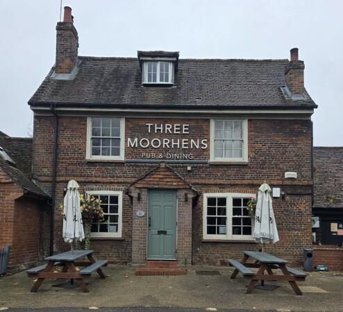 Best Sports Bars in Hitchin - The Three Moorhens