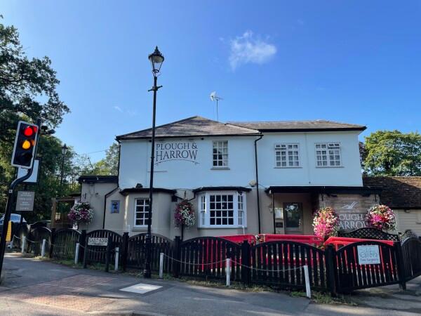 Best Sports Bars in Bracknell - Plough & Harrow