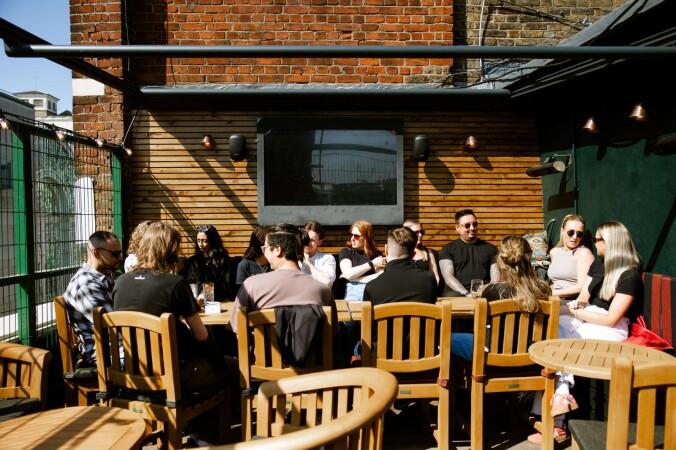 Best Sports Bars in Covent Garden - Bow Street Tavern