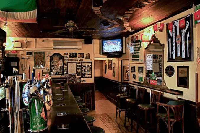 Best Sports Bars in Roma - Finnegan Irish Pub