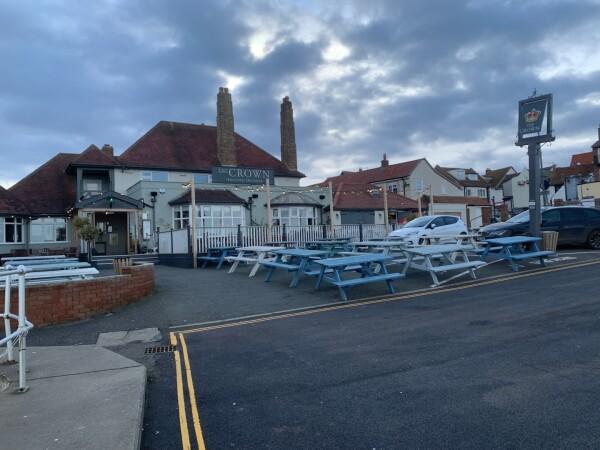 Best Sports Bars in Sherringham - Crown Sheringham