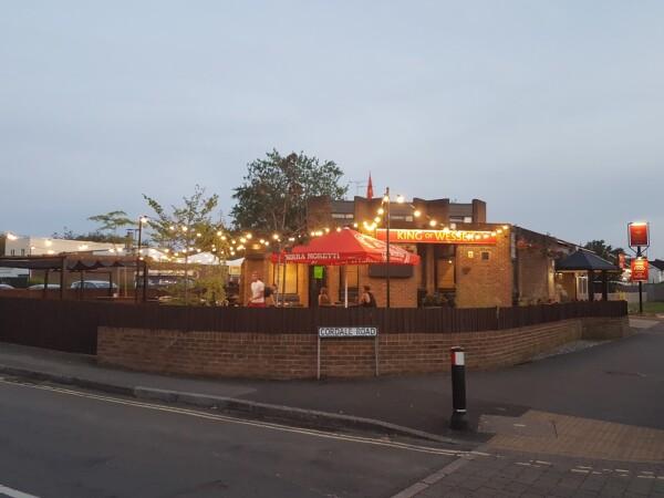 Best Sports Bars in Berkshire - King of Wessex