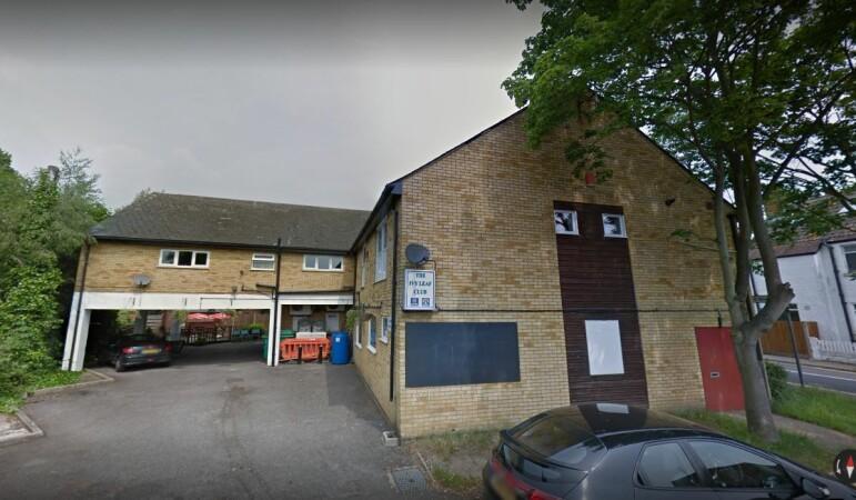 Best Sports Bars in Hillingdon - Ivy Leaf Club