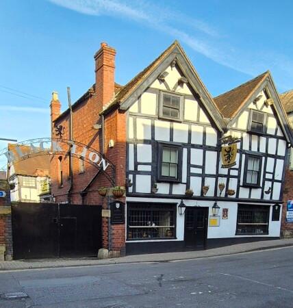Best Sports Bars in Hereford - The Black Lion Ltd