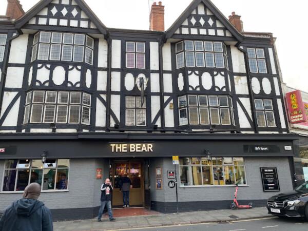 Best Sports Bars in Northampton - The Bear