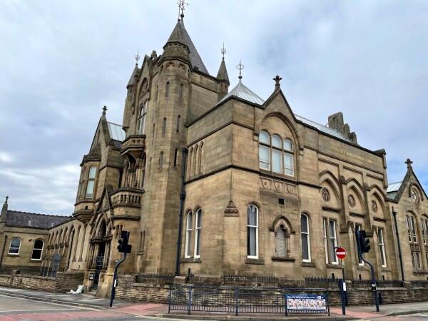 Best Sports Bars in Tameside - Star Inn