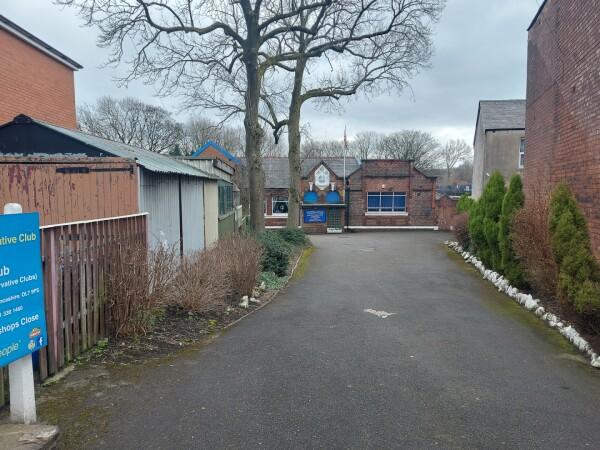 Best Sports Bars in Tameside - Waterloo and Taunton Conservative Club - Main Bar