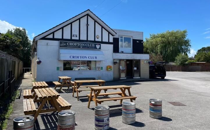 Best Sports Bars in Hampshire - Crofton Club