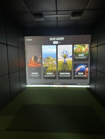 Best Sports Bars in Gladstone Central - The Queens Hotel Gladstone