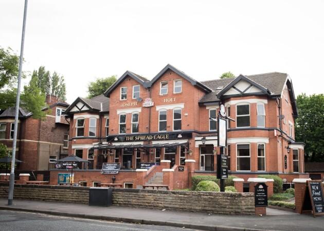 Best Sports Bars in Manchester - Spread Eagle