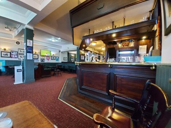 Best Sports Bars in Bolton - Royal Hotel