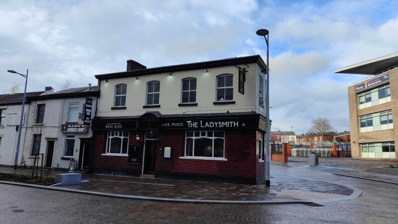 Best Sports Bars in Tameside - The Ladysmith