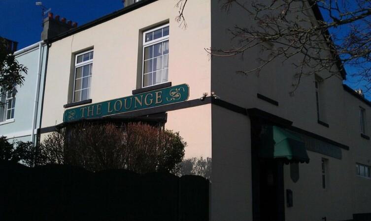 Best Sports Bars in Plymouth - The Lounge