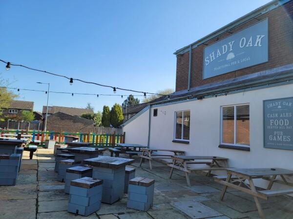 Best Sports Bars in Stockport - The Shady Oak