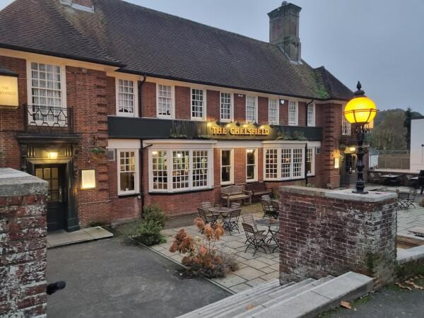 Best Sports Bars in Bromley - Chelsfield