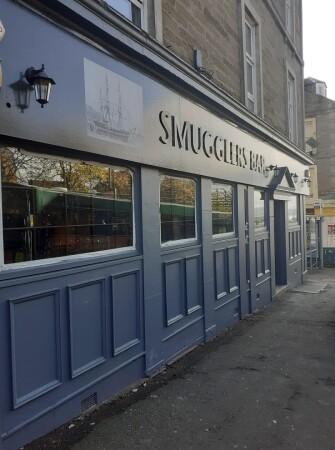 Best Sports Bars in Dundee - Smugglers Bar