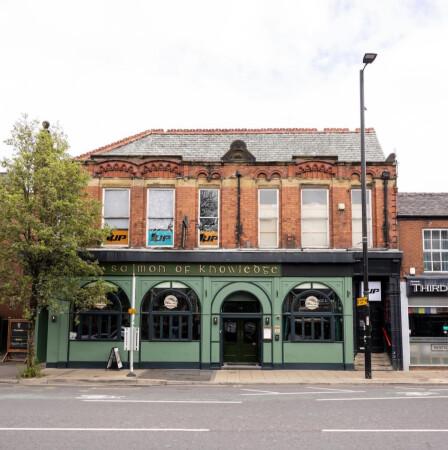 Best Sports Bars in Manchester - The Salmon of Knowledge