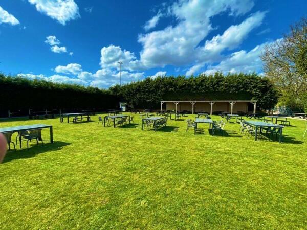 Best Sports Bars in Grimsby - The Linden Club