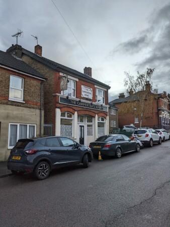 Best Sports Bars in Rochester - The Carpenters Arms