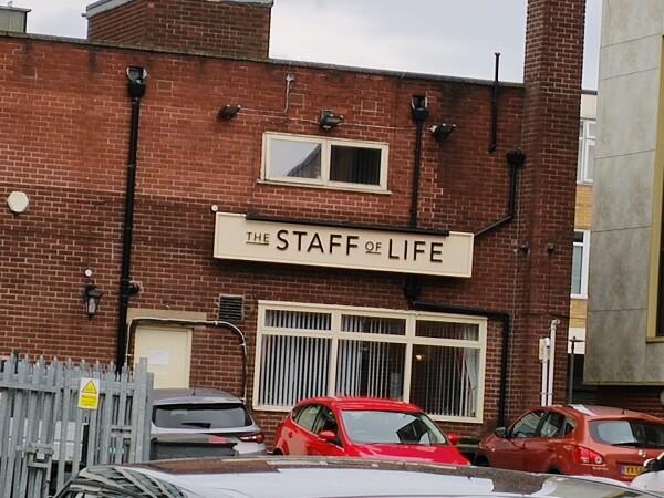 Best Sports Bars in Doncaster - Staff Of Life