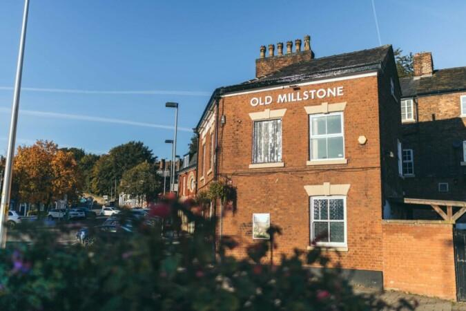 Best Sports Bars in Macclesfield - Old Millstone