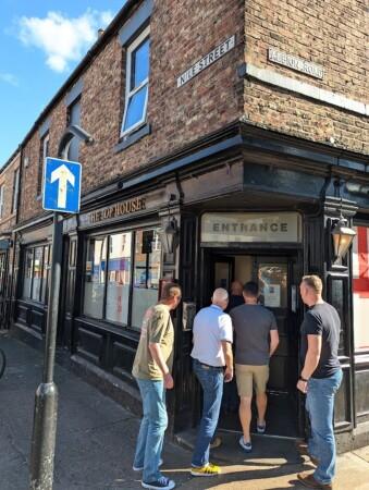 Best Sports Bars in North Sheilds - Top House