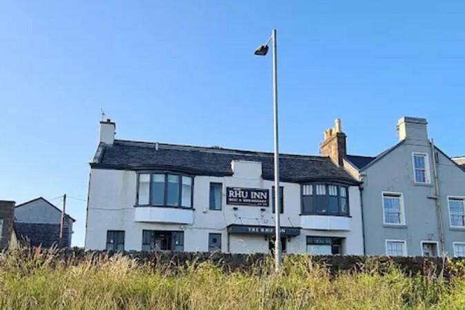 Best Sports Bars in Rhu - Rhu Inn