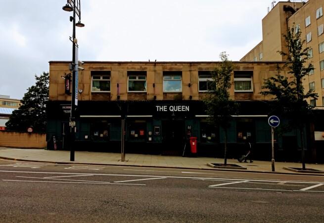 Best Sports Bars in Bradford - Queen