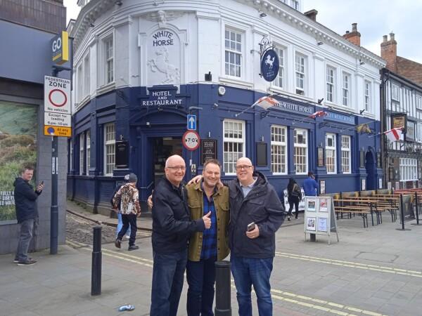 Best Sports Bars in Derby - White Horse