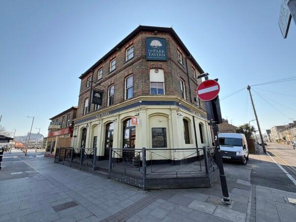 Best Sports Bars in Southend-on-Sea - Park Tavern Southend-on-Sea