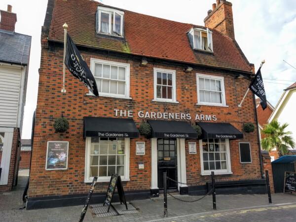 Best Sports Bars in Brentwood - Gardeners Arms