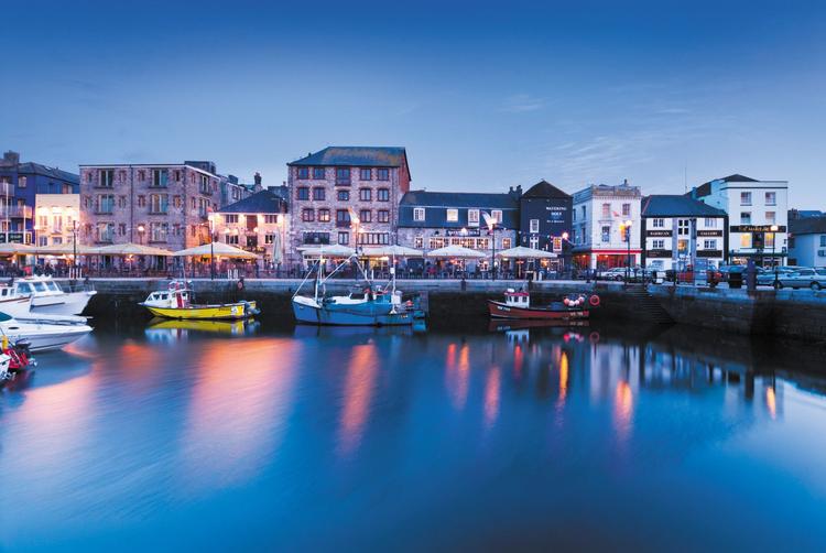 Discover the best sports bars in Plymouth