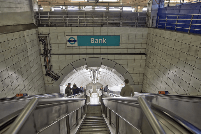 Bankâs sports bars combine a buzzing city vibe with big screens, ideal for unwinding after work and watching the match.