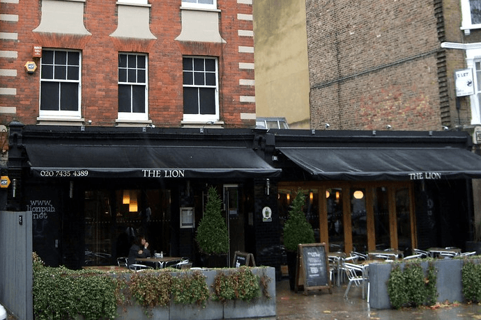 West Hampstead is known for its cosy pubs and trendy bars, offering a welcoming vibe to enjoy live sports with friends.