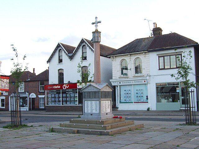 If you’re in Whitstable, nothing beats catching a game in a seafront pub along Harbour Street, where great pints and big screens create the perfect matchday combo.